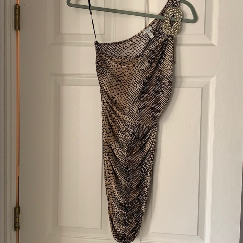 Cache size small animal print bodycon dress